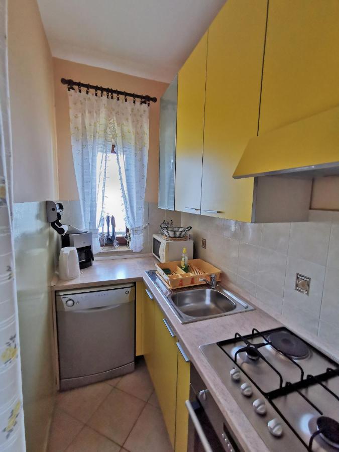 Apartment Delost Laurana Esterno foto