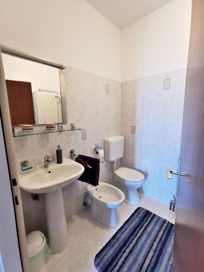 Apartment Delost Laurana Esterno foto